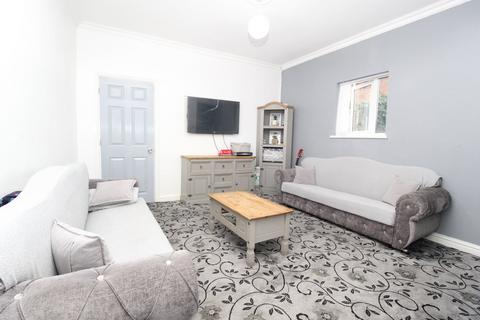 4 bedroom terraced house for sale, West Bromwich Road, Walsall, WS1