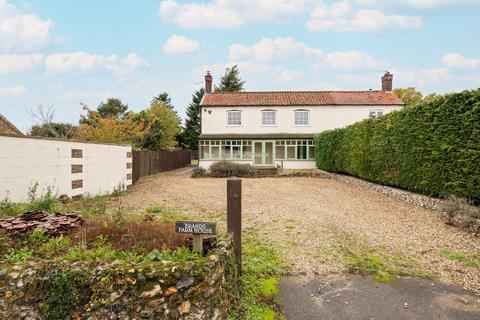 undefined, Brands Lane, Felthorpe