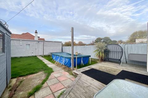 undefined, Leigh-on-Sea SS9