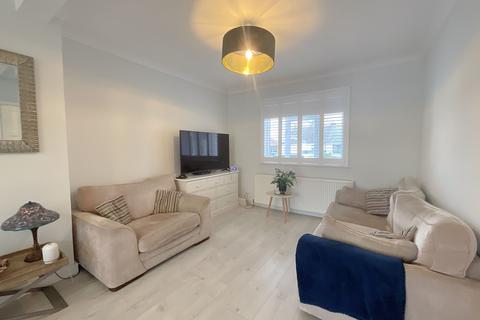 undefined, Leigh-on-Sea SS9