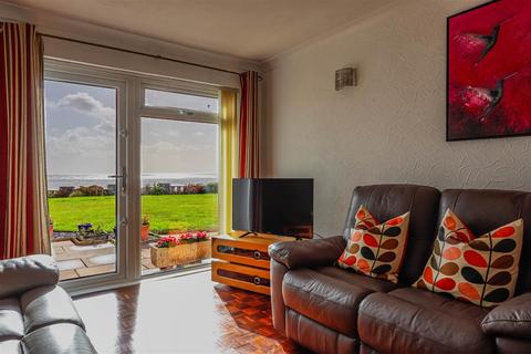 1 bedroom ground floor flat for sale, Maes-Y-Coed, Barry