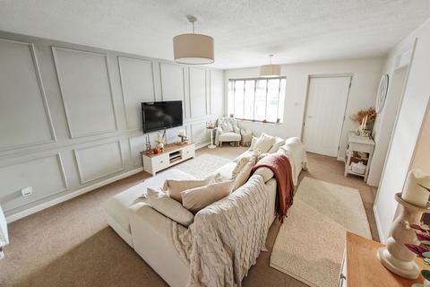 2 bedroom terraced house for sale, Alder Close, Trowbridge BA14