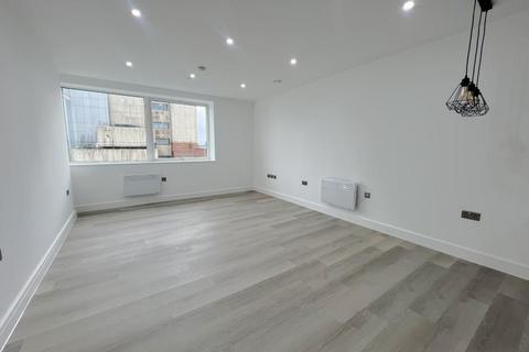 2 bedroom apartment to rent, North Street, Guildford GU1