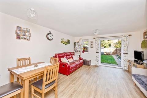 undefined, Oak Close, Crawley RH10