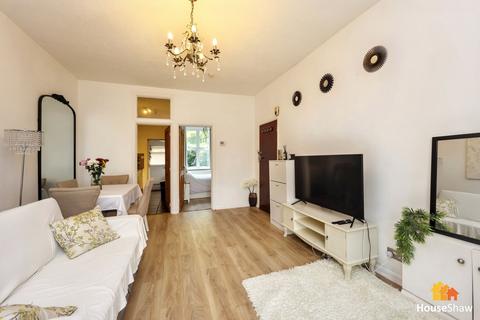 undefined, West Wycombe Road, High Wycombe, HP11