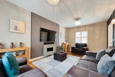 undefined, Grenadier Way, Singleton