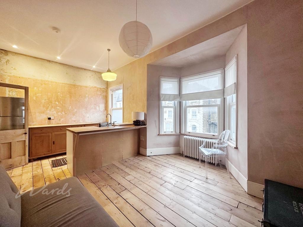 Ath moiz FF loung...