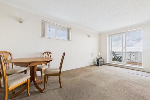 2 bedroom retirement property for sale, Admiral Court 14-16, Brighton Road, Lancing, BN15 8SN