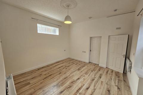 undefined, West End, Holbeach