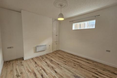 undefined, West End, Holbeach