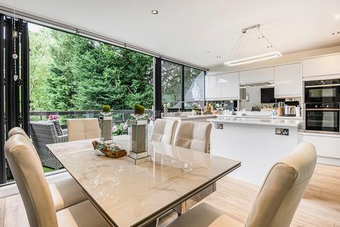 undefined, Mill Hill Village NW7