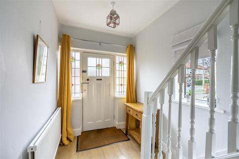3 bedroom semi-detached house to rent, Coda Avenue, Bishopthorpe, York
