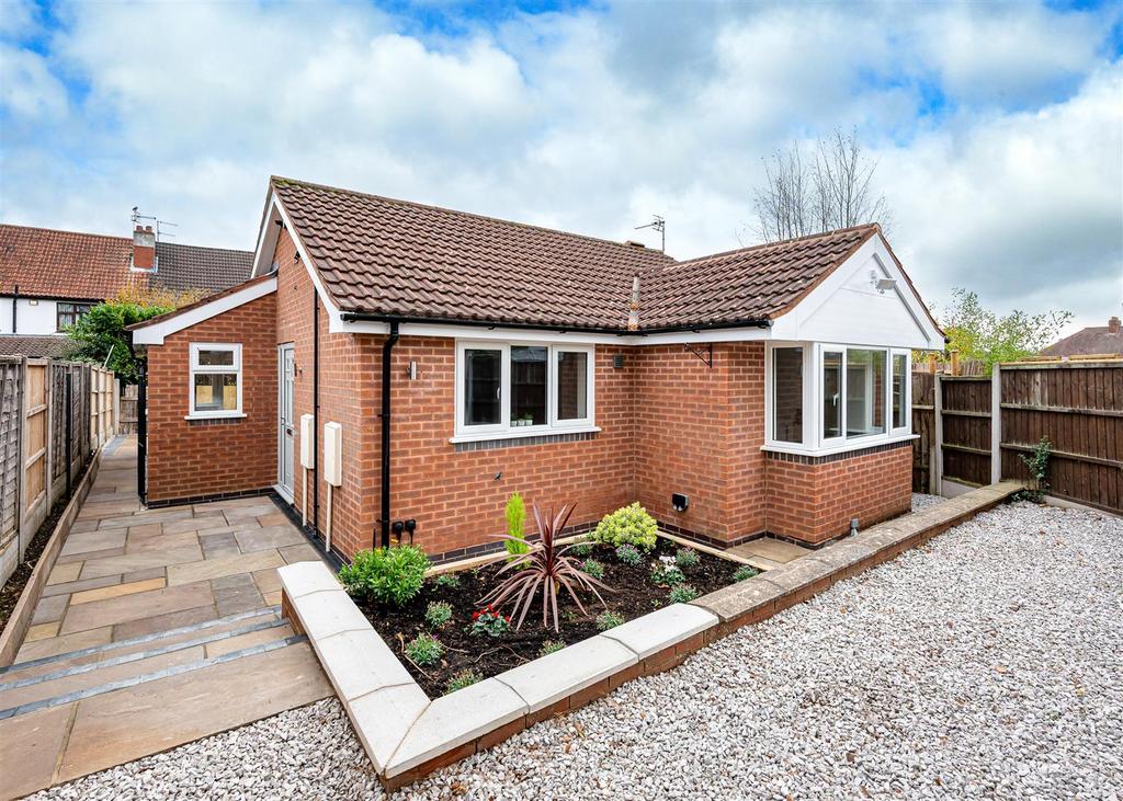 22a Dawley Road-15.jpg