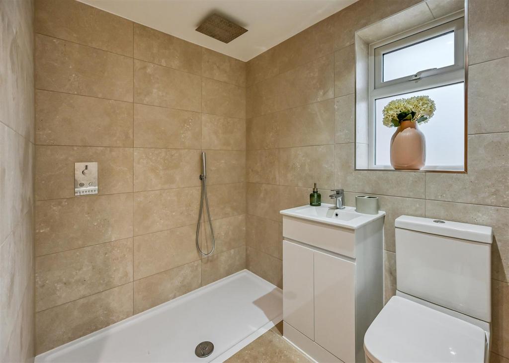 22a Dawley Road-01.jpg