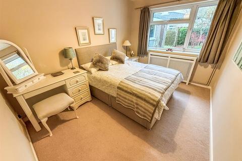3 bedroom detached bungalow for sale, New Road, Glyn Ceiriog