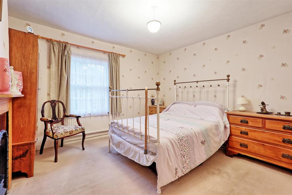 IMG 3567 8 9 easy HDR-interior3.jpg