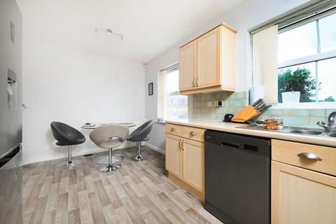 undefined, Pembroke Avenue, Pinner, HA5
