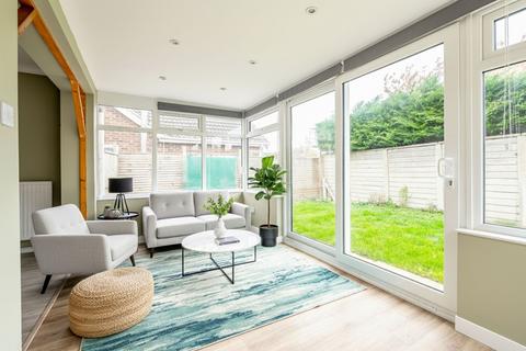 3 bedroom detached bungalow for sale, Beach Road, Scratby