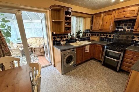 3 bedroom end of terrace house for sale, Charlecote Park, Newdale, Telford, Shropshire, TF3