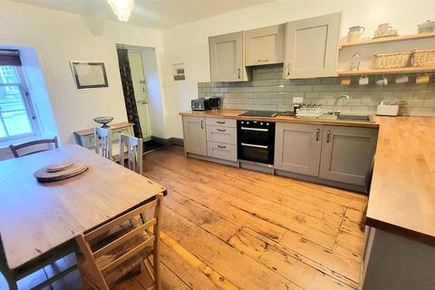 undefined, 1st floor flat, Cambrian House, High Street, Harlech