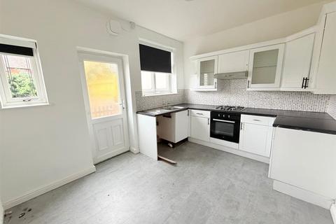 2 bedroom semi-detached house for sale, Saxon Avenue, Dukinfield SK16