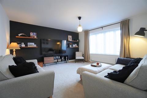 undefined, Houlder Drive, Howden