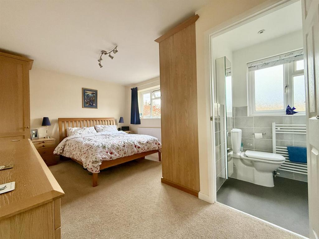 Bedrom1.jpg