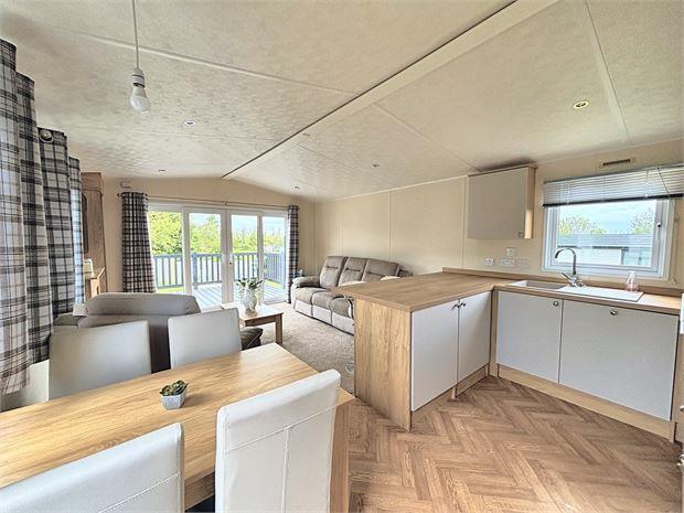 Open Plan Kitchen/Lounge