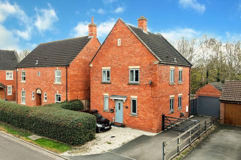 3 bedroom detached house for sale, Lime Road, Tewkesbury GL20