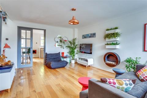 undefined, Broad Hinton, Berkshire RG10