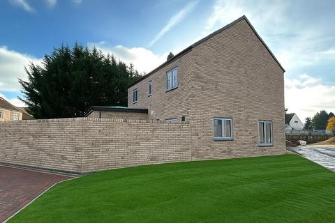 4 bedroom detached house for sale, Poppy Gardens, Farcet, PE7