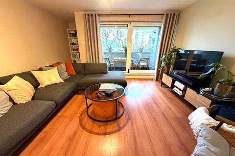 1 bedroom apartment to rent, Inverness Mews, Galleons Lock, E16