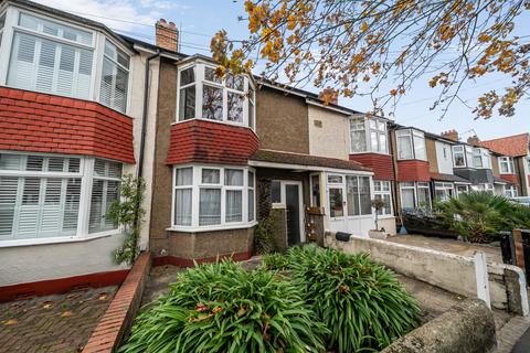 Glebe Avenue, Mitcham CR4