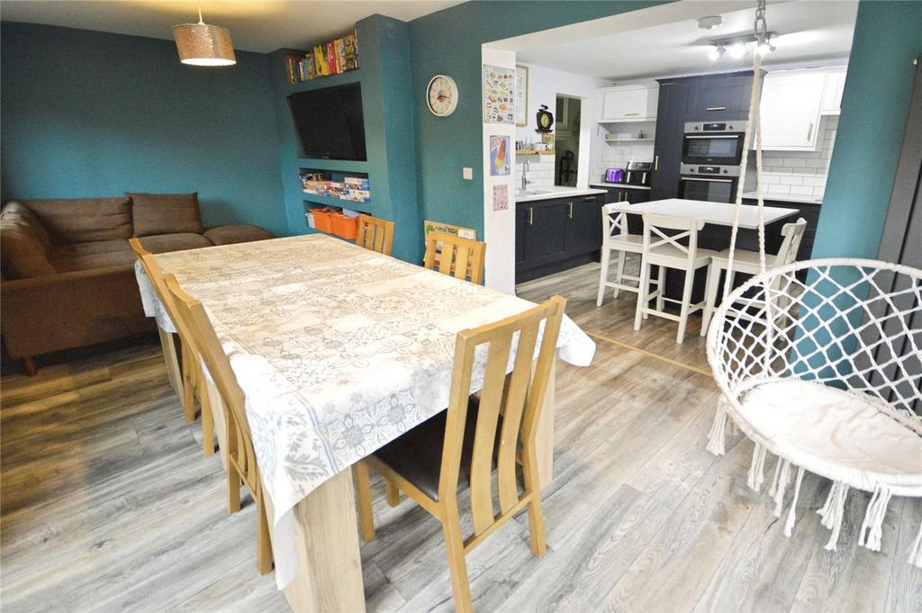 Dining/Play Area