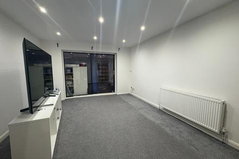 undefined, Barnes Avenue, Southall