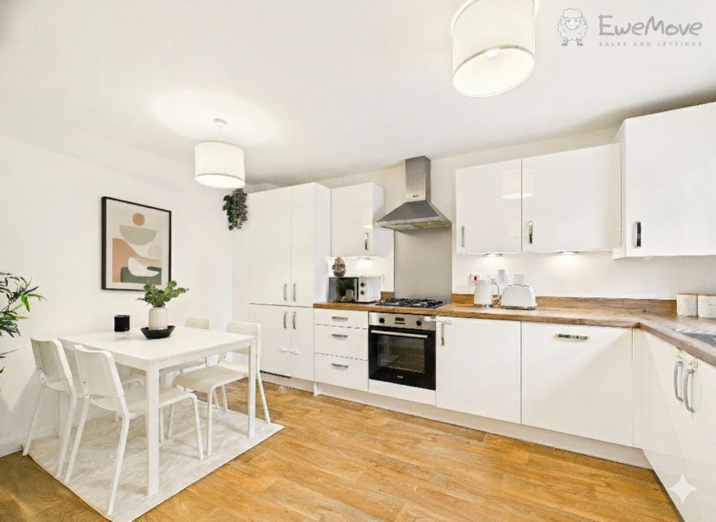 Ewemove tiverton kitchen dressed image