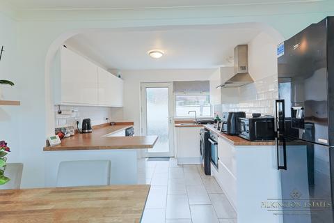 3 bedroom semi-detached house for sale, Fegen Road, Devon PL5