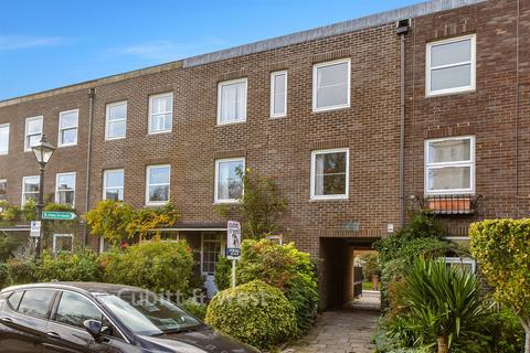 3 bedroom townhouse for sale, Oyster Street, Portsmouth, Hampshire