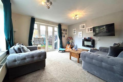 undefined, Ellison Close, Evesham