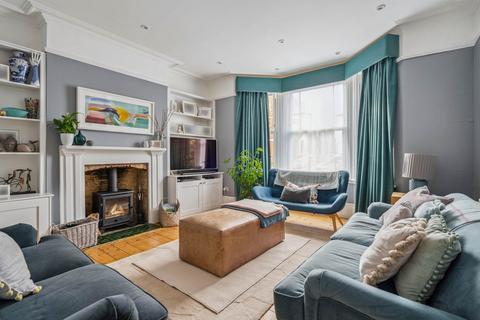 4 bedroom semi-detached house for sale, Kingsfield Road, Oxhey