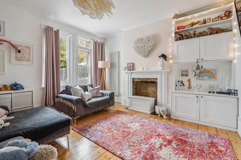 4 bedroom semi-detached house for sale, Kingsfield Road, Oxhey