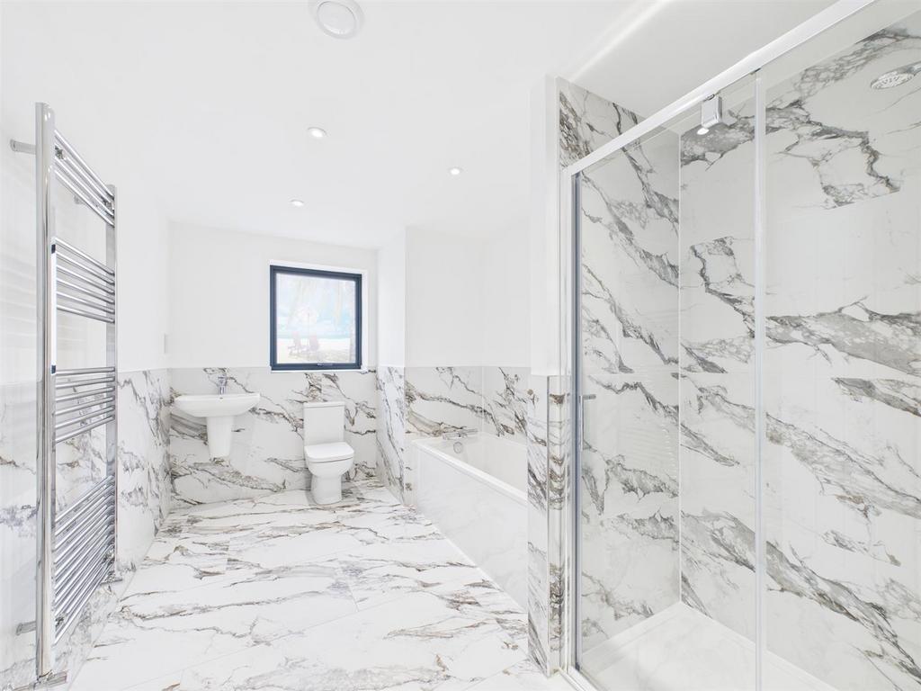 Bath 1.jpg