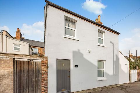 undefined, Albert Lane, Cheltenham GL50