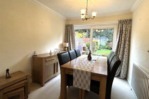 3 bedroom semi-detached house for sale, Leslie Rise, Tividale, Oldbury