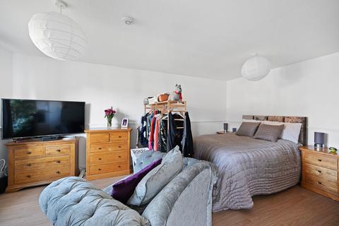 undefined, New Road, Mitcham, CR4