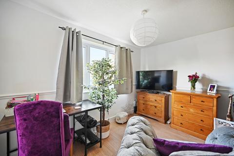 Studio for sale, New Road, Mitcham, CR4