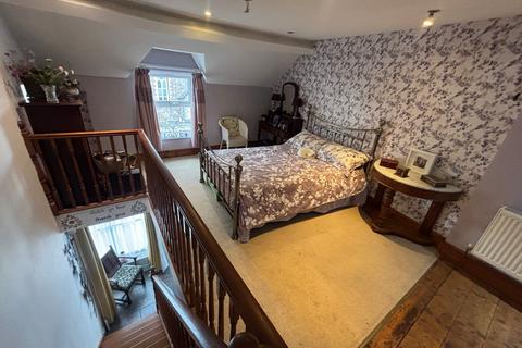 undefined, Llanwrda, SA19