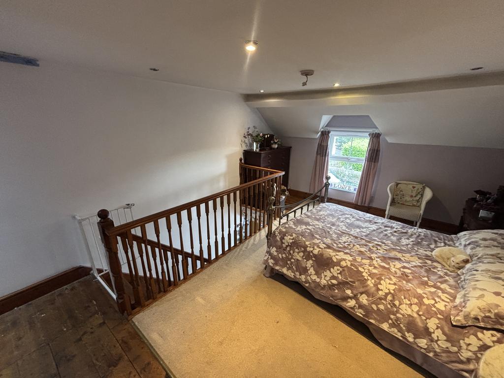 Bedroom 3 (first floor bedroom above living room)