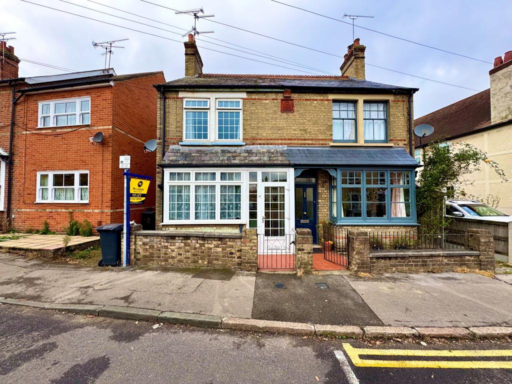 Manor Road, Chelmsford, Essex, CM2 0 EP