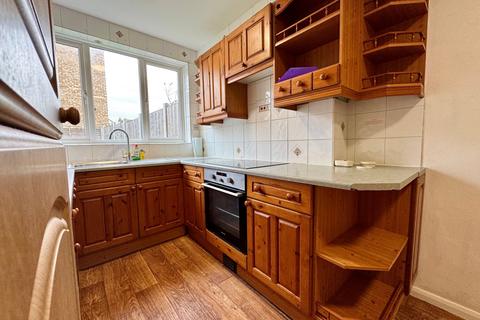 3 bedroom terraced house to rent, Manor Road, Chelmsford, Essex, CM2 0EP